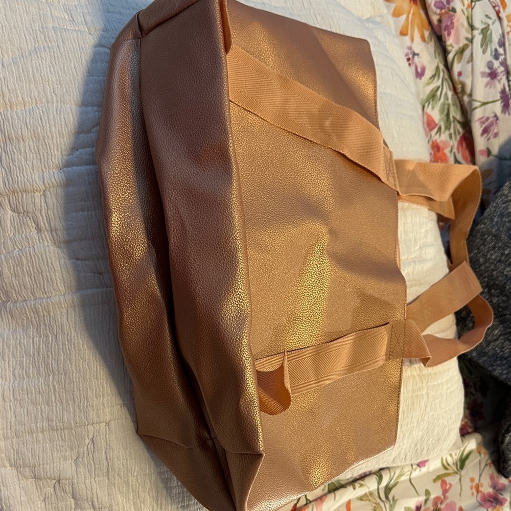 Women's Saks Fifth Avenue Pebble Rose Gold Tote bag . - Picture 6 of 8